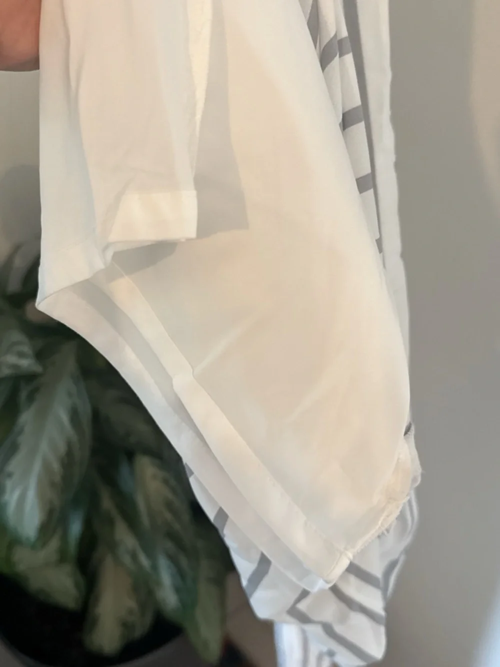 Chico’s White Wide-Leg Pants with Vertical Grey Stripes - Picture 6 of 8